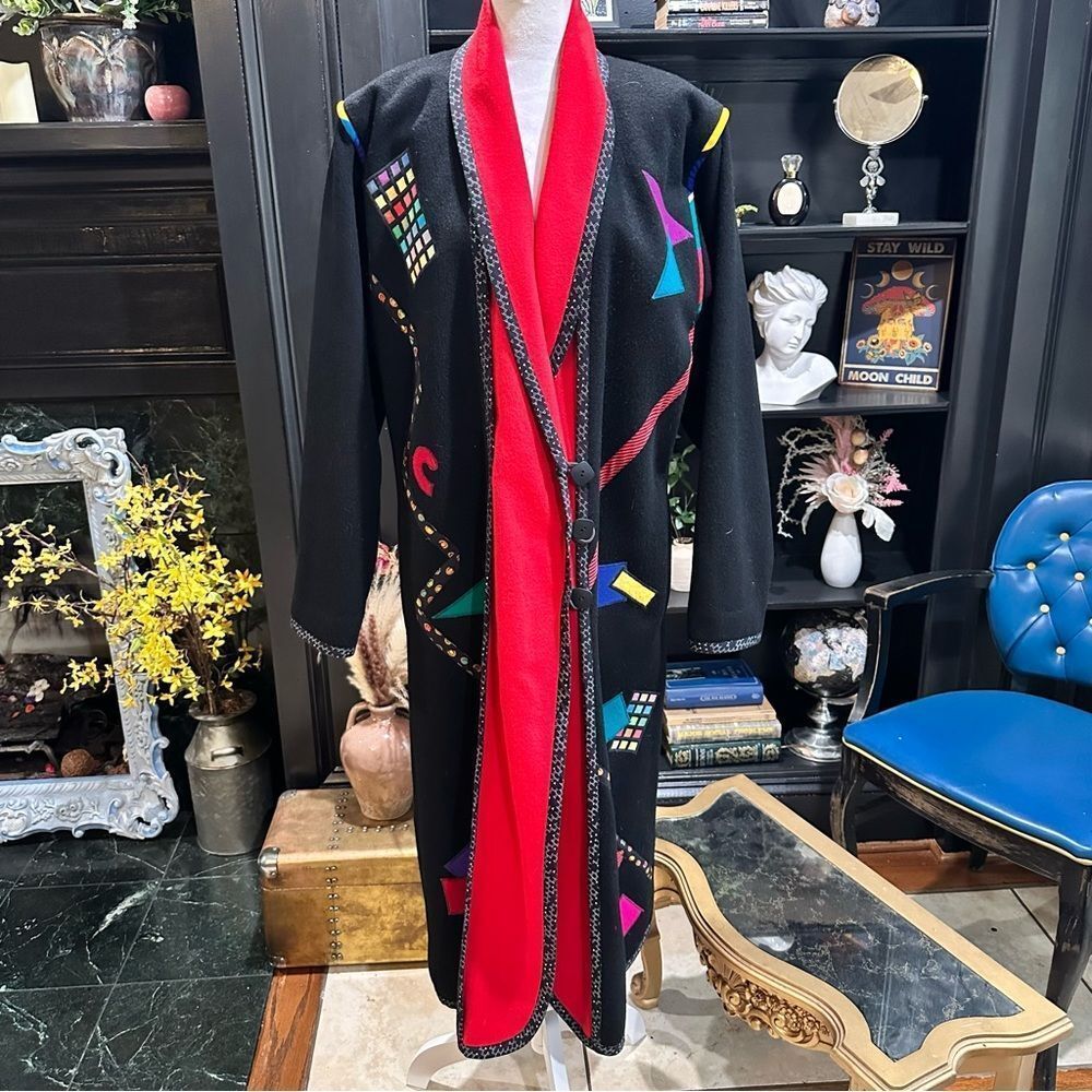 Lynn Murray Vintage Wool Trench Coat • Size Large • Classic 80s/90s